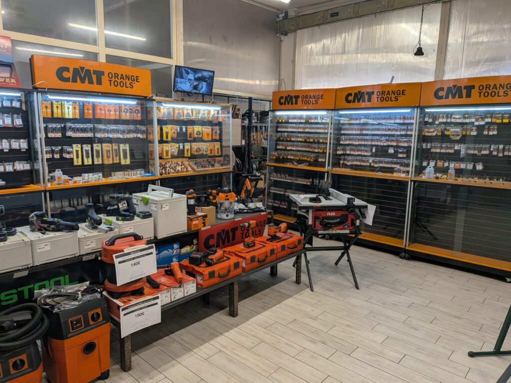 Negozio Bosticco Lame a Grugliasco: frese e lame CMT ed elettroutensili